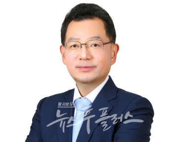 ​제40회 사법시험 합격 후 약 24년간 검사 생활을 역임한 박찬록 변호사_現 법무법인(유한) 해송 변호사