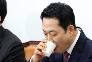 장동혁 관련 이미지 1